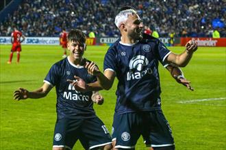 Independiente Rivadavia tuvo su noche soñada