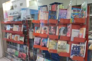 Acrópolis Libros y Revistas