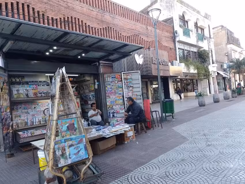 Diarios y Revistas El Petiso Jun&iacute;n y Salta