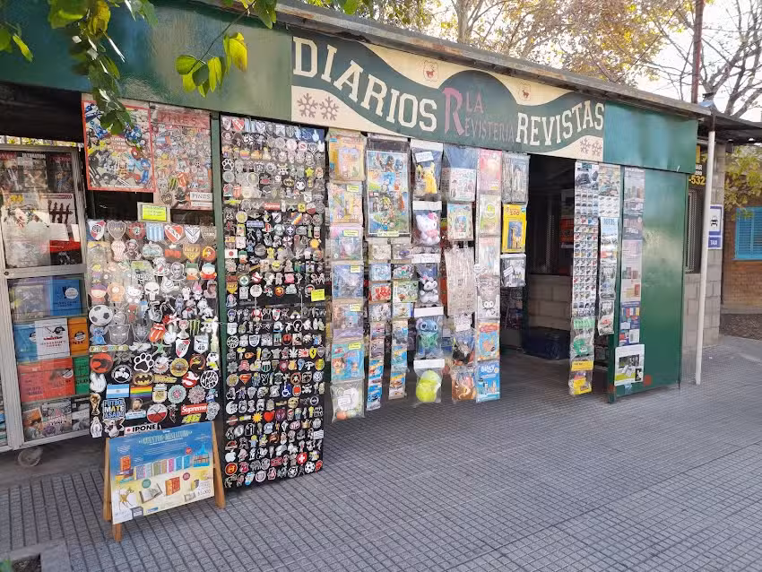 Diarios y Revistas La Revister&iacute;a