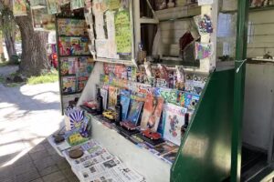 Kiosco de Diarios y Revistas “Carlitos”