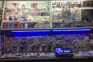Kiosko Diarios Y Revistas Thames