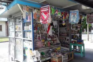 Puesto de diarios Granaderos