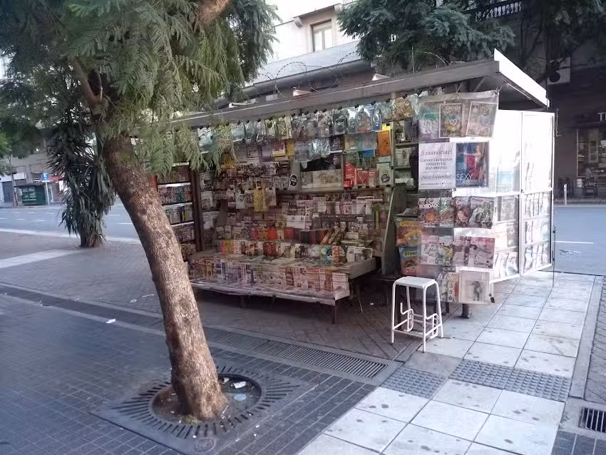 Puesto de diarios Jose