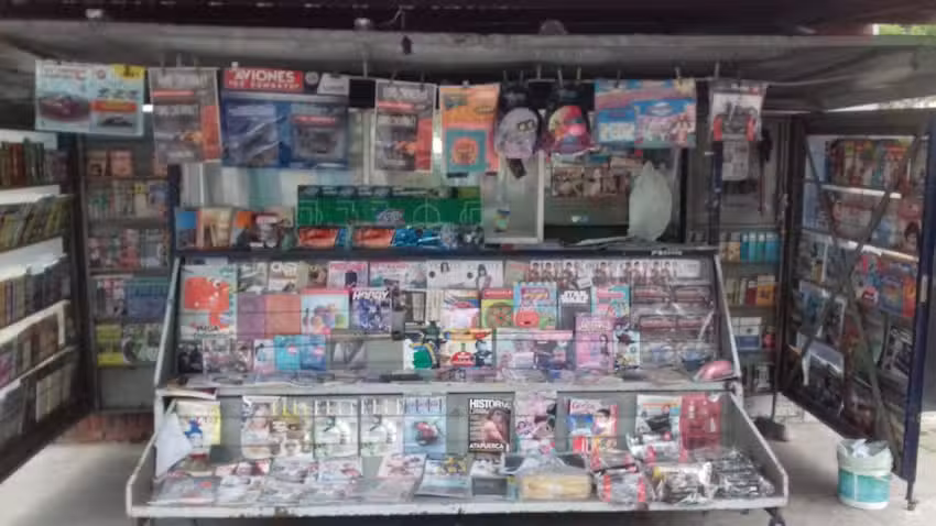 Puesto de diarios Walter