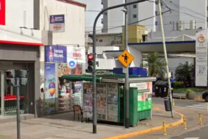 Puesto de diarios y revistas