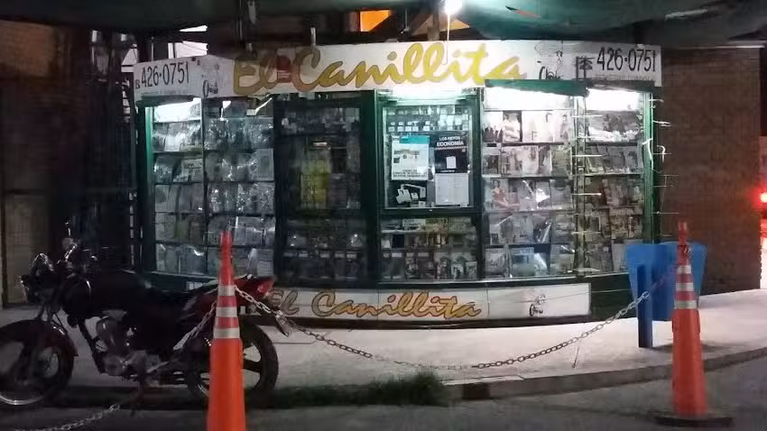Puesto De Diarios Y Revistas El Canillita